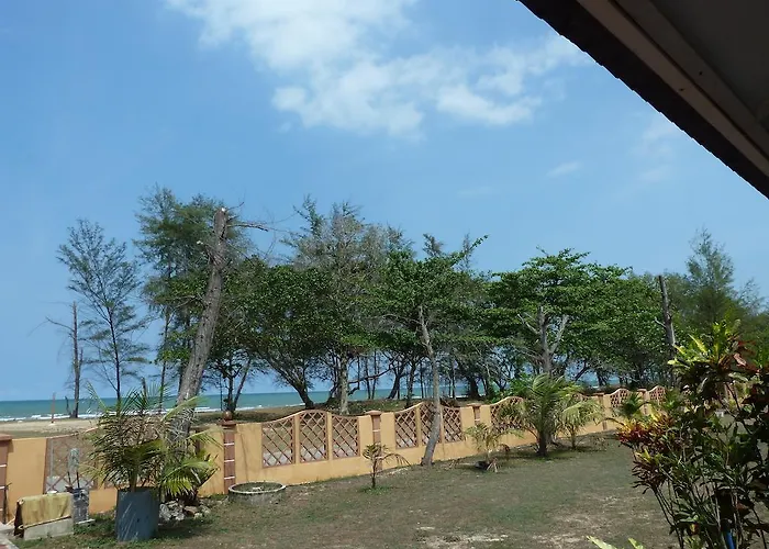 Cempaka Beach Resort Kuantan